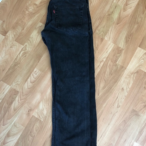 Levi’s shortened hem jean - Picture 3 of 3